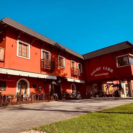 Hotel Penzion Maják Horní Soběšovice Exteriér fotografie